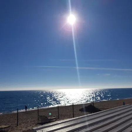 Cosy Beachfront 2bdr Dona Sofia Apartment