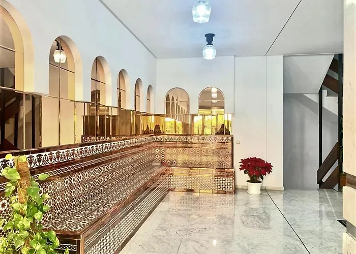 Quiet Beachfront Oasis - Dona Sofia דירה *