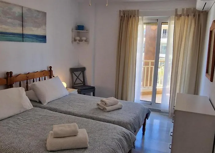 Quiet Beachfront Oasis - Dona Sofia