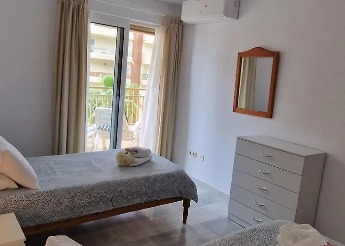 Quiet Beachfront Oasis - Dona Sofia