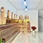 Quiet Beachfront Oasis - Dona Sofia Apartment *