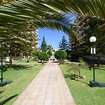 Quiet Beachfront Oasis - Dona Sofia Apartment *