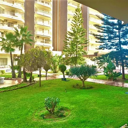 Cosy Beachfront 2bdr Dona Sofia Apartment