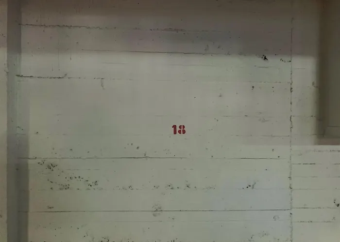 Quiet Beachfront Oasis - Dona Sofia アパート